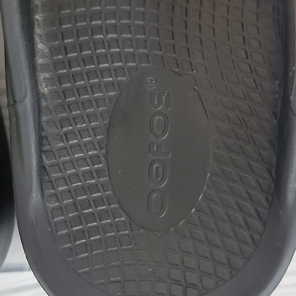 OOFOS Original Recovery Black Comfort Thong Sandals Womens Size 9 - Picture 6 of 9